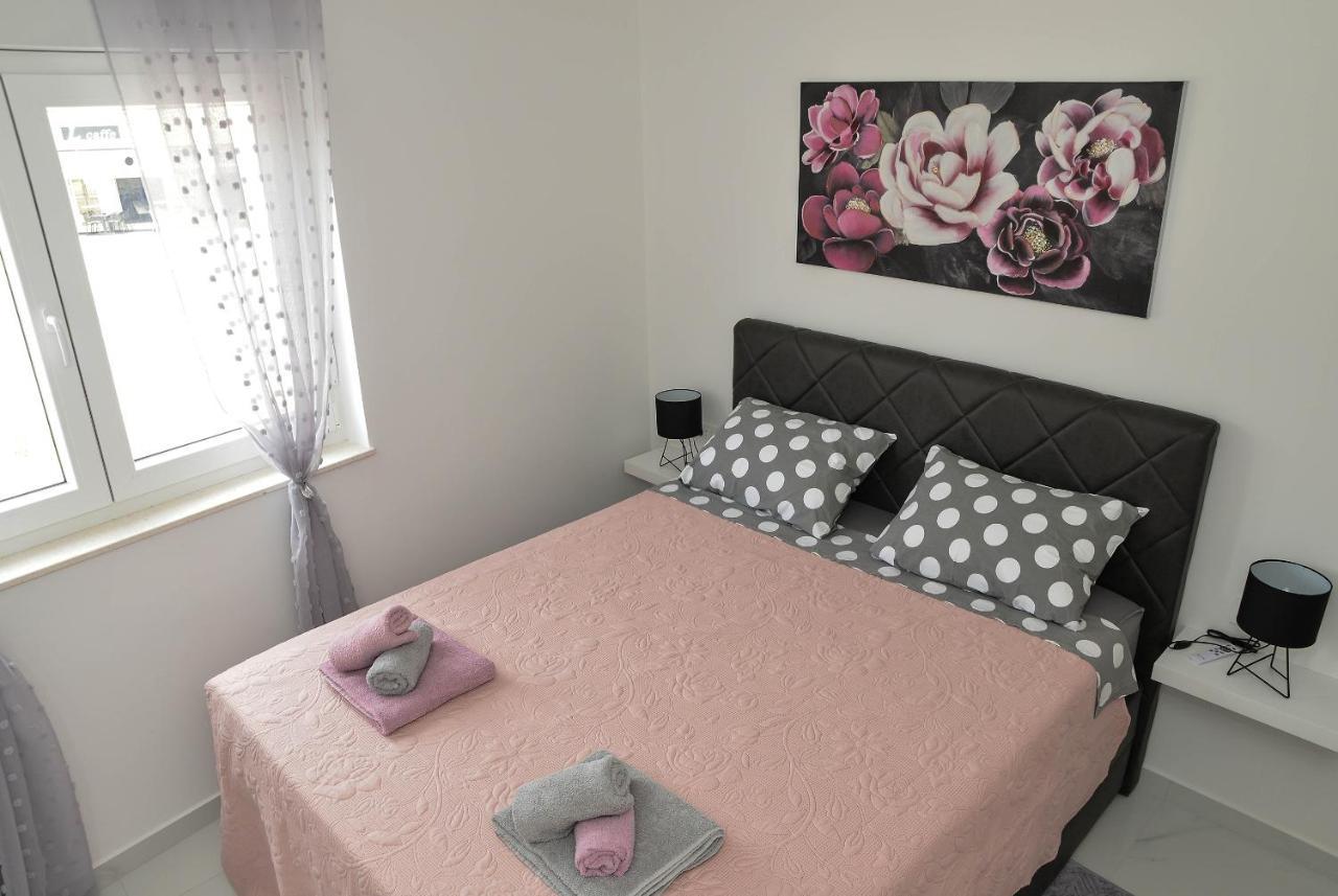 Apartment Laura Задар Екстериор снимка