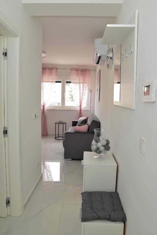 Apartment Laura Задар Екстериор снимка